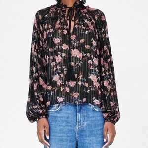 NWT ZARA Floral Blouse Size Small Peasant Hippie